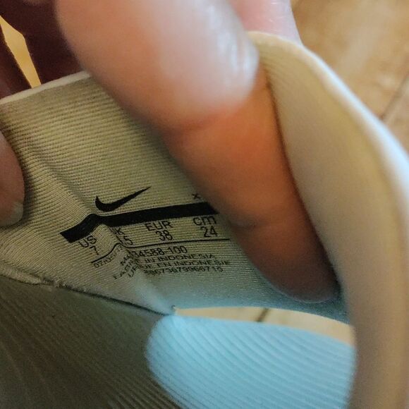 Nike Slides White Gray Sandals Size 7 Summer Vacation Beach Unisex - Picture 8 of 8